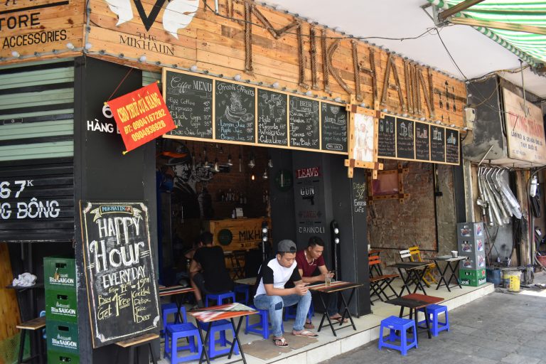 Street foodies paradise in Hanoi’s old quarter