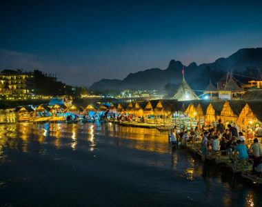 (English) 48 Hours in Vang Vieng