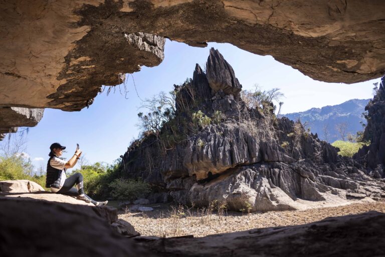 ຕາມຫານາງມະໂນລາ