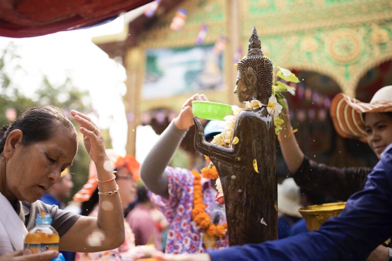 ບຸນປະເພນີ ປີໃໝ່ລາວ