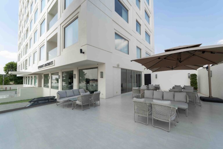 Riverfront  Apartments