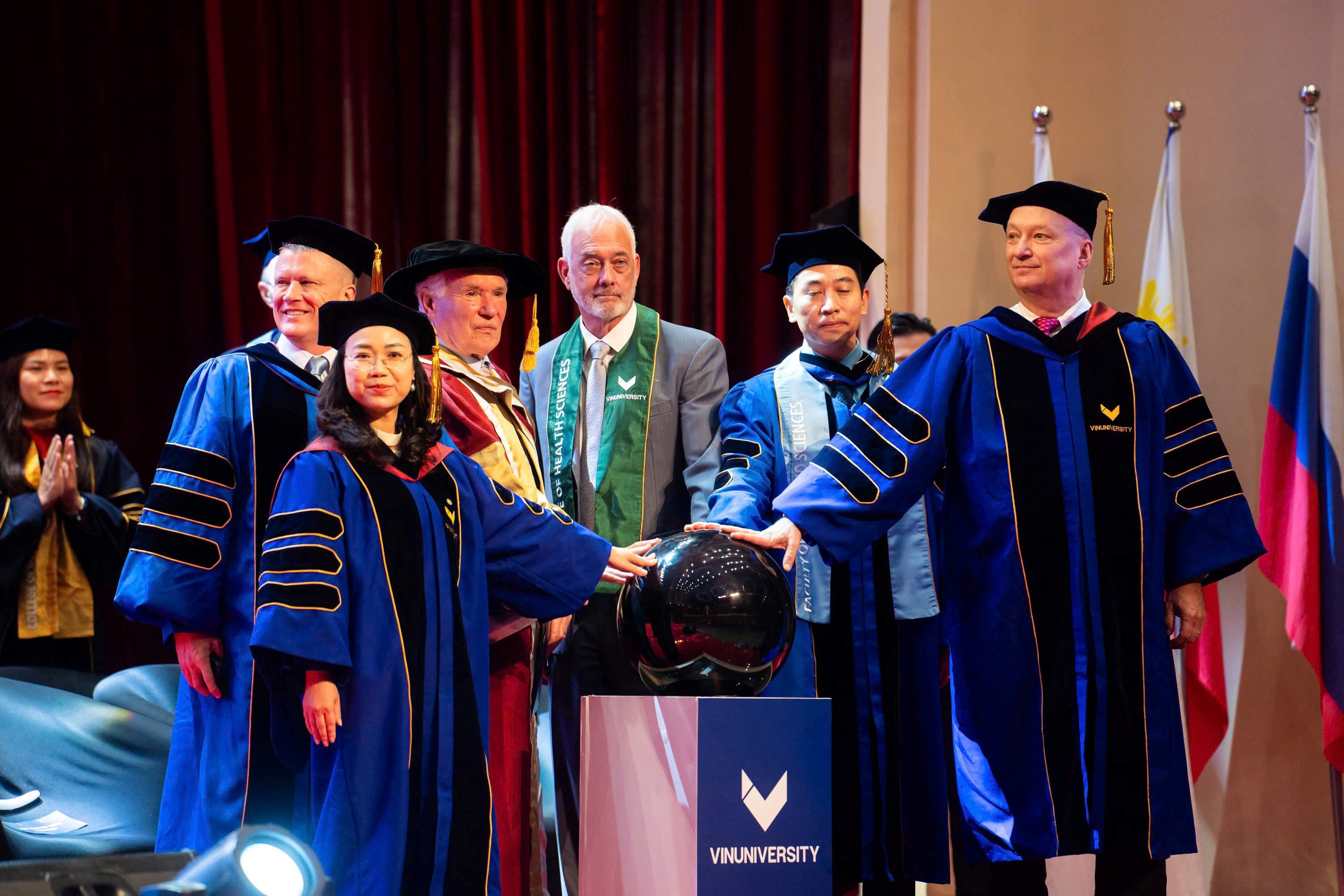 VinUni fosters a multicultural, globally oriented learning environment.
