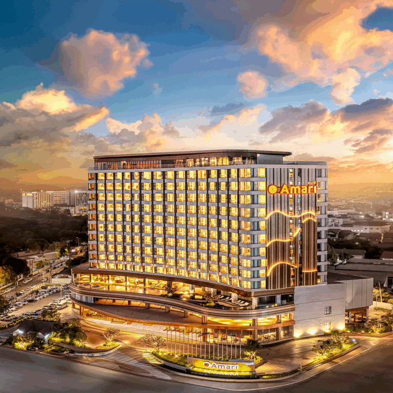 Between River and Sky