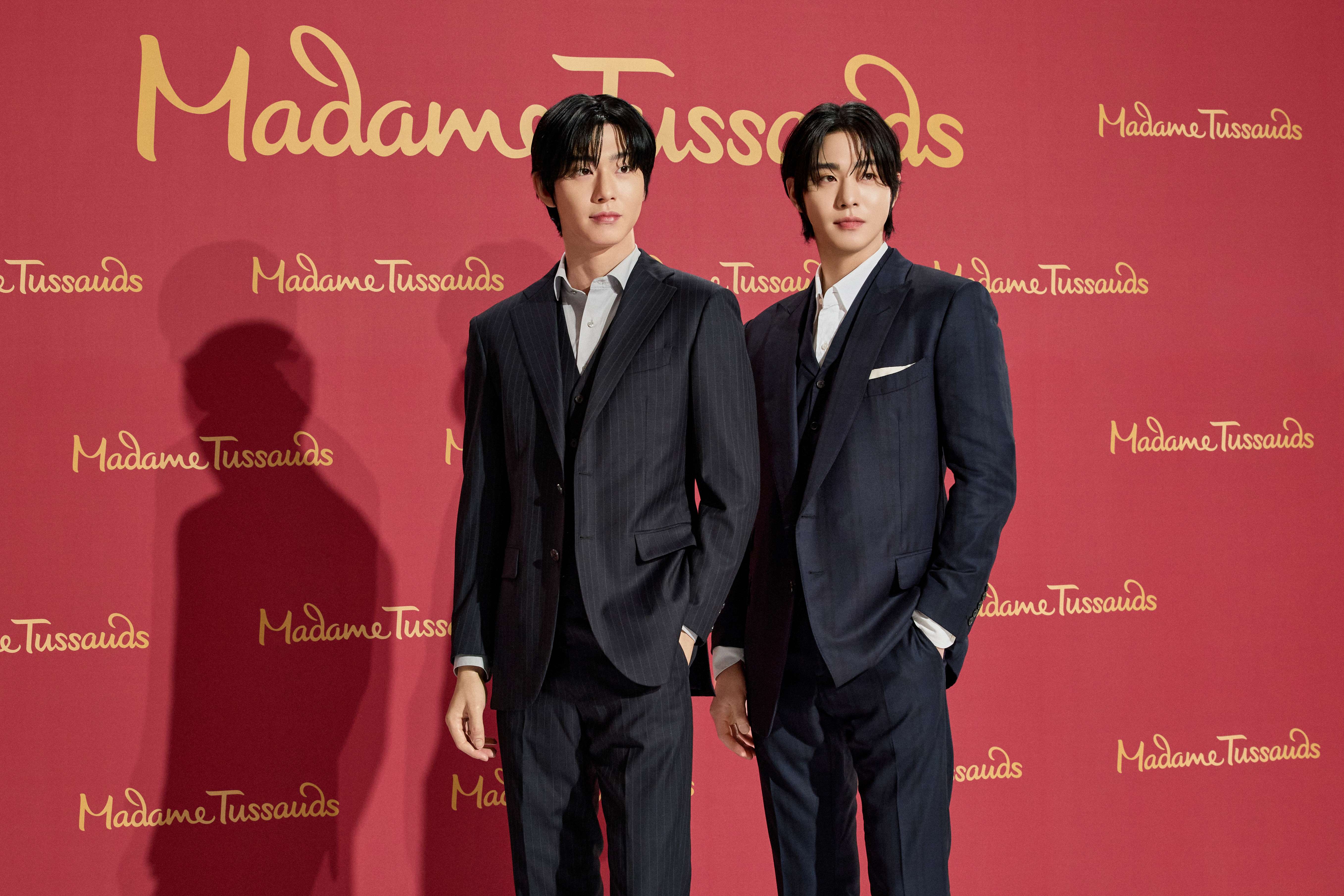 Ahn Hyo Seop with his wax figure at Madame Tussauds