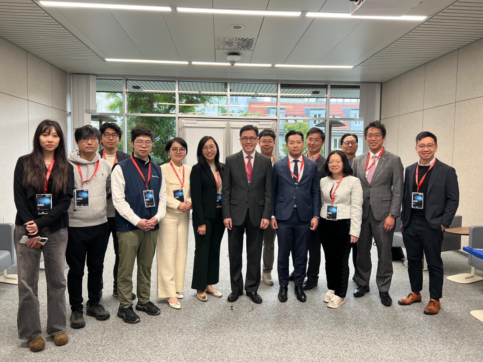 Professor Sun Dong, Secretary for Innovation, Technology and Industry, delivered a speech at the Applied Artificial Intelligence Conference 2026 (AAIC) in Vienna, Austria. He had an exchange with the HKSTP delegation to learn about their innovative solutions.