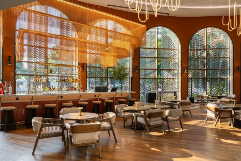 ONYX Dining invites guests to discover dining experiences for every occasion with the people who matter